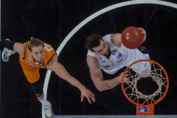 格外警惕 格外警惕